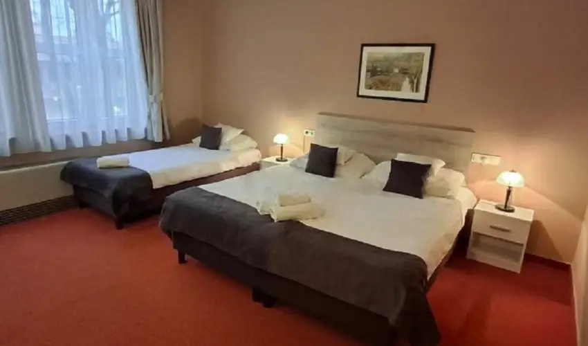 Hotel Unicornis Eger - H�sv�t