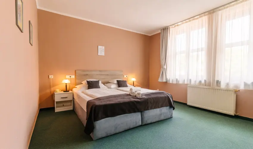 Hotel Unicornis Eger - H�sv�t