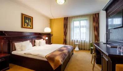 Hotel Vcsecity Herndvcse