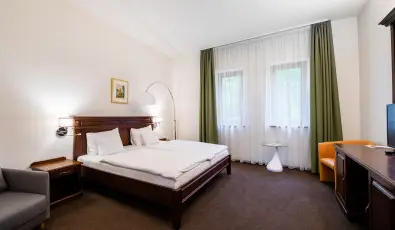 Hotel Vcsecity Herndvcse