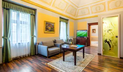 Hotel Vcsecity Herndvcse