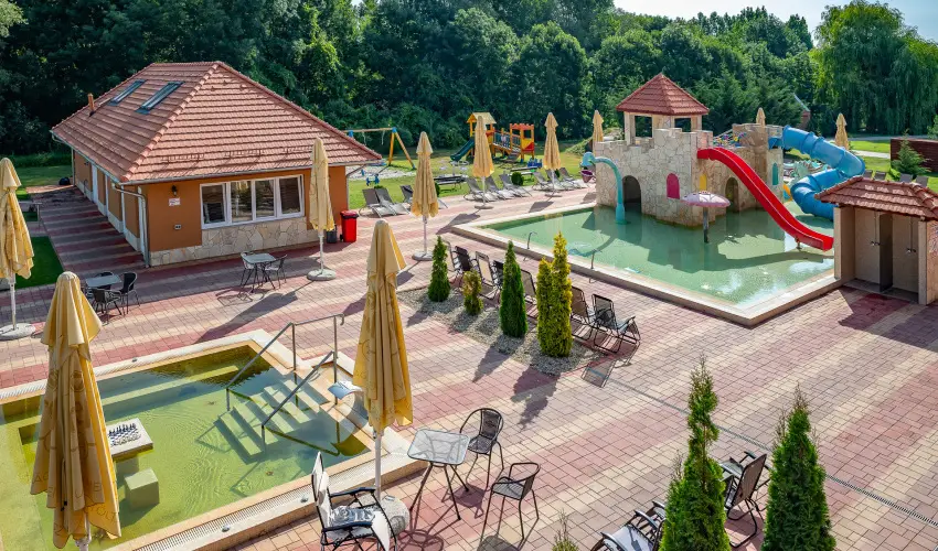 Term�l Hotel Vesta T�pi�szecs� - H�sv�t