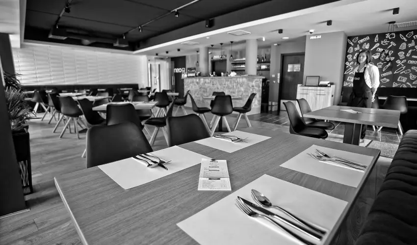 Hotel Vikt�ria S�rv�r - H�sv�t (min. 2 �j)