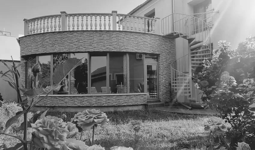 Hotel Vikt�ria S�rv�r - H�sv�t (min. 2 �j)