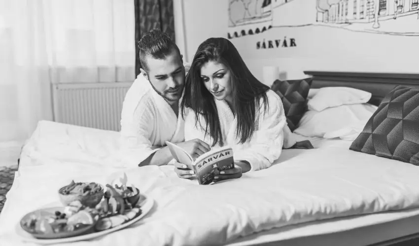 Hotel Vikt�ria S�rv�r - H�sv�t (min. 2 �j)