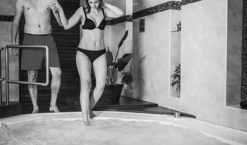 Hotel Vikt�ria S�rv�r - H�sv�t (min. 2 �j)