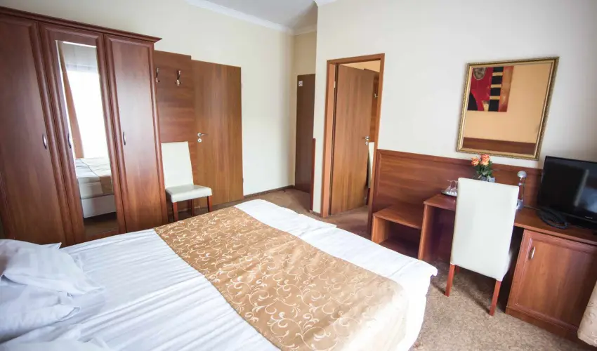 Hotel Vikt�ria S�rv�r - H�sv�t
