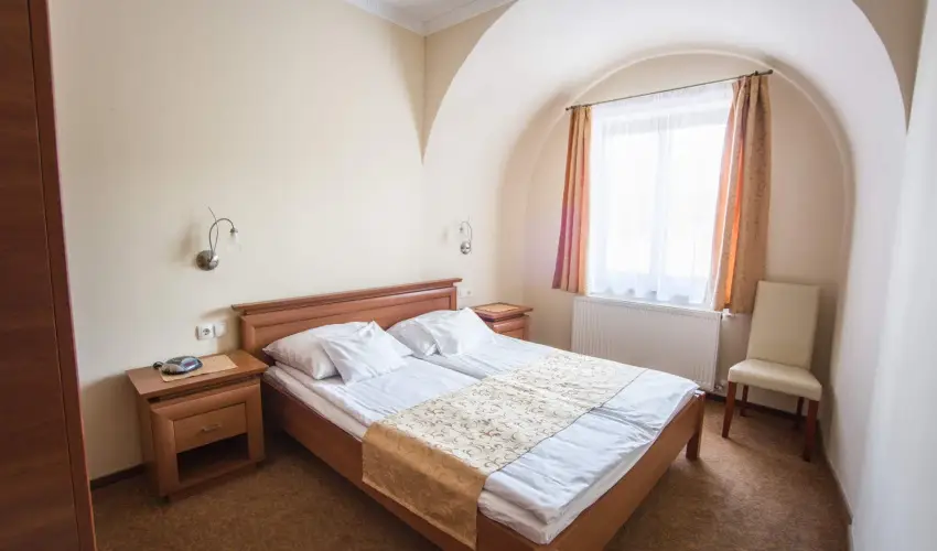 Hotel Vikt�ria S�rv�r - H�sv�t
