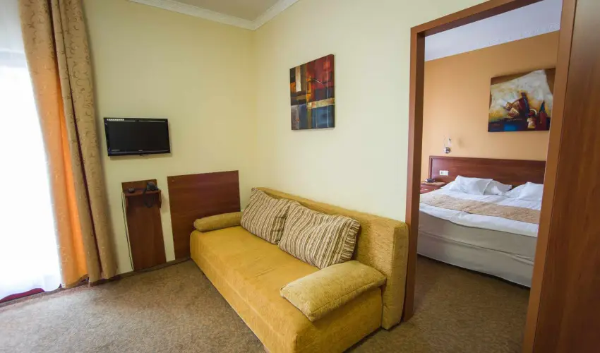 Hotel Vikt�ria S�rv�r - H�sv�t