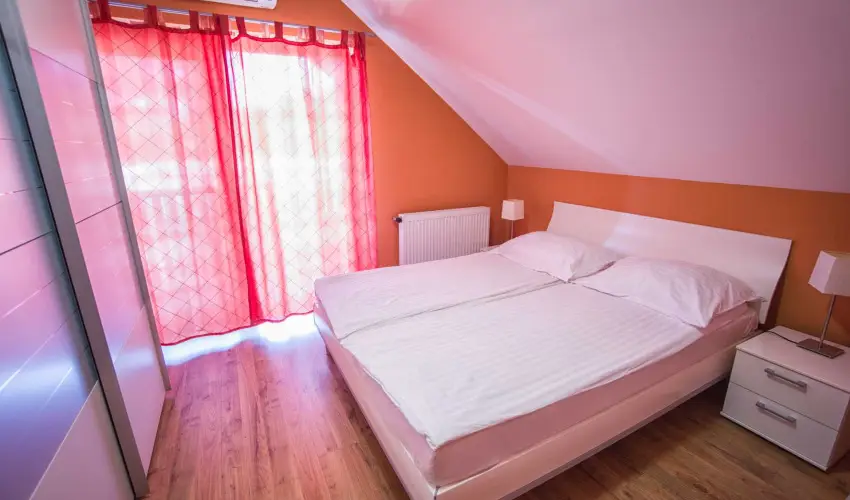 Hotel Vikt�ria S�rv�r - H�sv�t