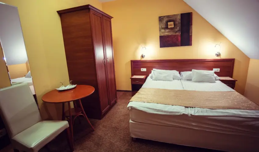 Hotel Vikt�ria S�rv�r - H�sv�t