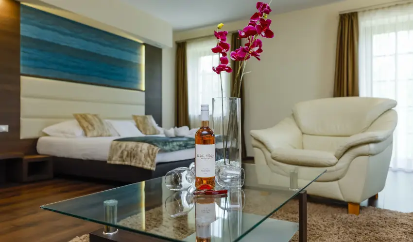 Hotel Villa V�lgy Eger - H�sv�t (min. 3 �j)