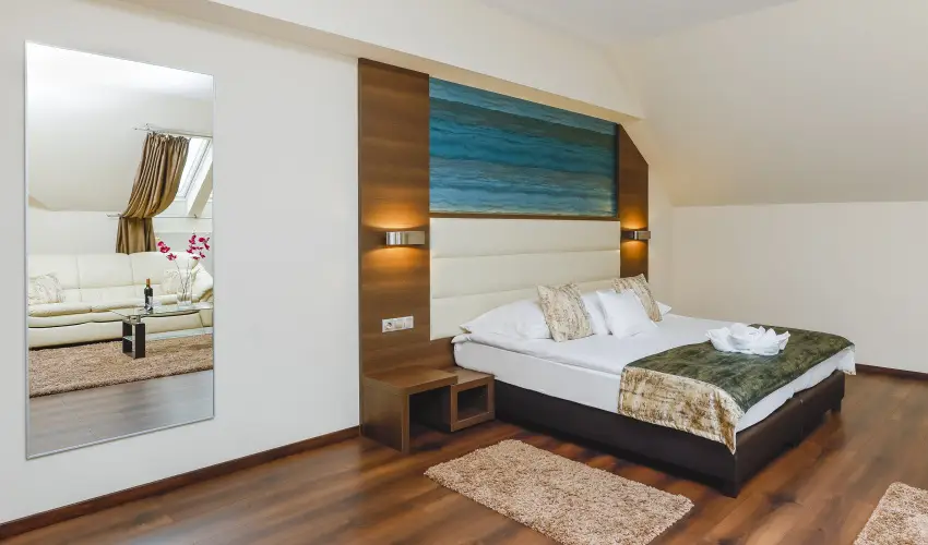 Hotel Villa V�lgy Eger - H�sv�t (min. 3 �j)