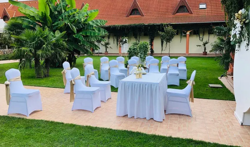 Hotel Vinum Wellness s Konferencia Hotel Kiskrs - Hsvt