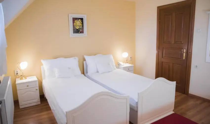 Hotel Vinum Wellness s Konferencia Hotel Kiskrs - Hsvt