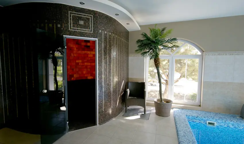 Hotel Xavin Hark�ny - H�sv�t (min. 2 �j)