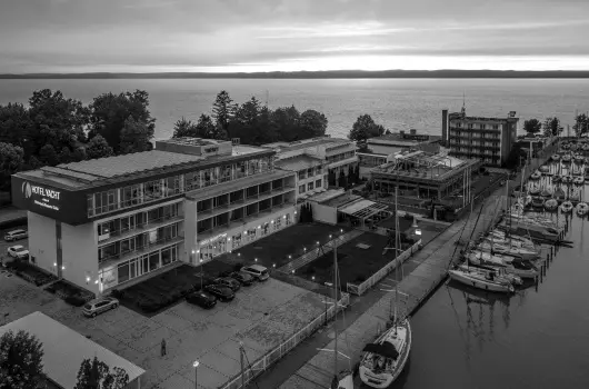 Hotel Yacht Wellness & Business - Hsvt