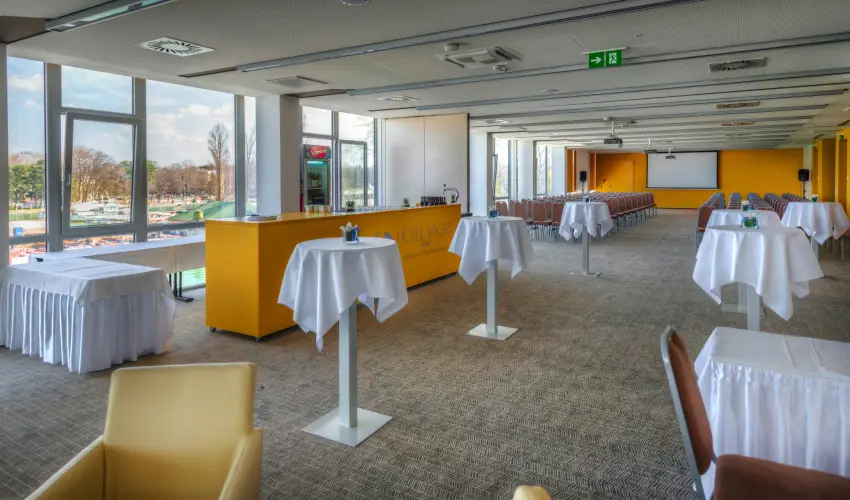 Hotel Yacht Wellness & Business Sifok - Hsvt