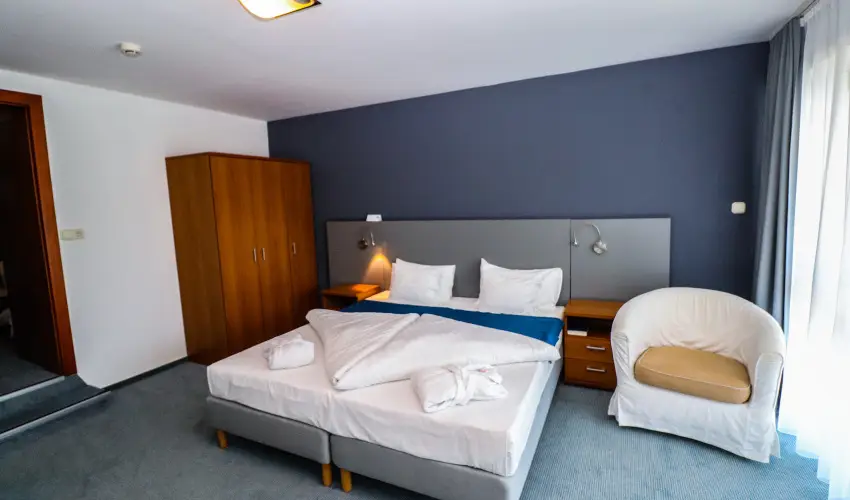 Hotel Yacht Wellness & Business Sifok - Hsvt