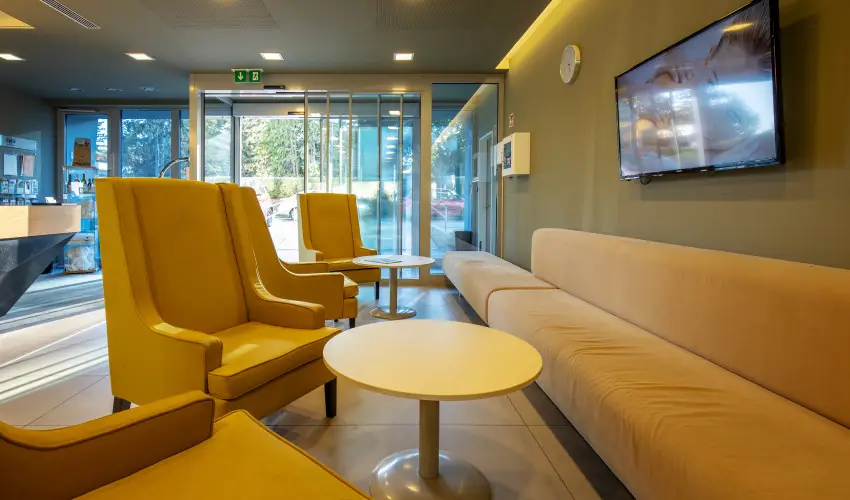 Hotel Yacht Wellness & Business Sifok - Hsvt