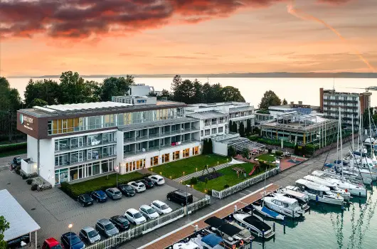 Hotel Yacht Wellness & Business - H�sv�t - teljes el�refizet�ssel (min. 2 �j)