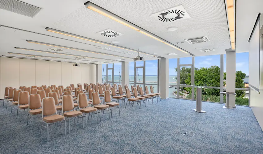 Hotel Yacht Wellness & Business Si�fok - H�sv�t