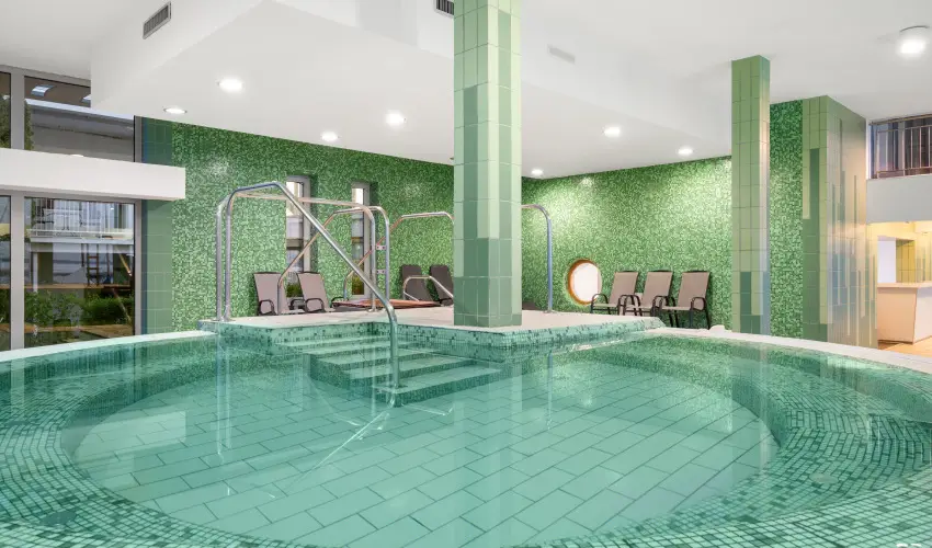 Hotel Yacht Wellness & Business Si�fok - H�sv�t