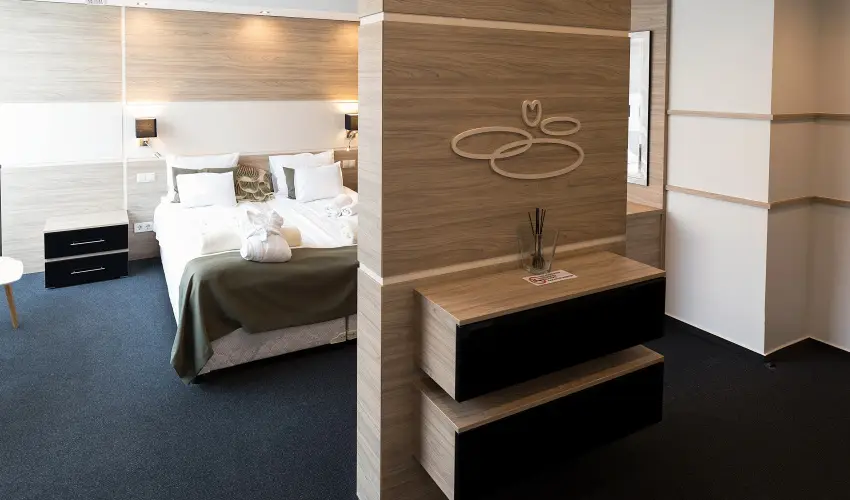 Hotel Zena Hvz - Hsvt 