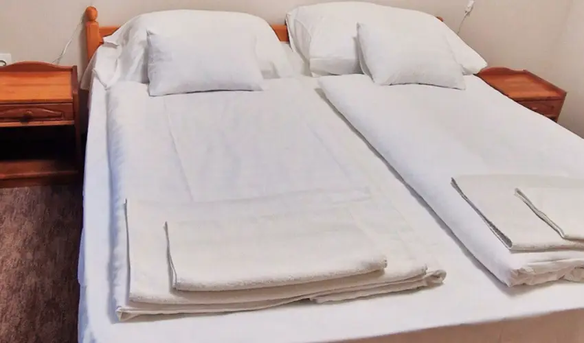 Therm�l Apartmanh�z Kom�rom - H�sv�t