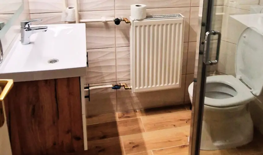 Therm�l Apartmanh�z Kom�rom - H�sv�t