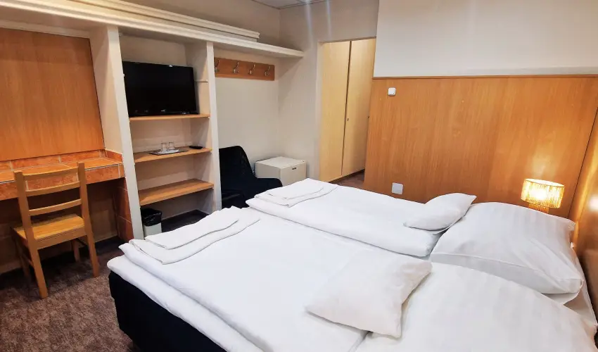 Therm�l Apartmanh�z Kom�rom - H�sv�t