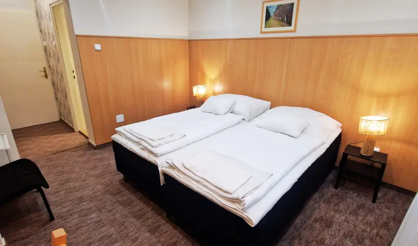 Therm�l Apartmanh�z Kom�rom - H�sv�t