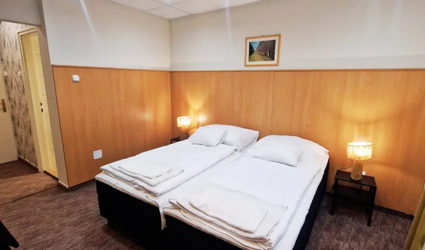 Therm�l Apartmanh�z Kom�rom - H�sv�t