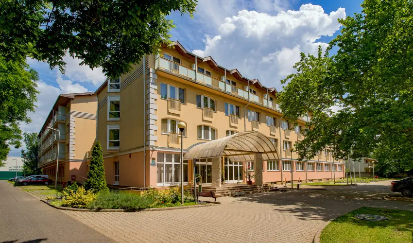 Hungarospa Thermal Hotel Hajdszoboszl - Hsvt (min. 2 j)