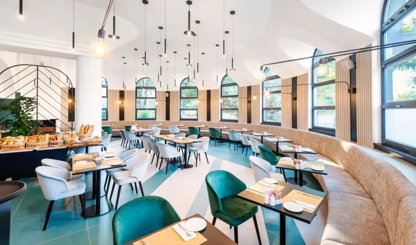 Hunguest Hotel B�l Resort Balatonalm�di - H�sv�ti h�tv�ge (min. 3 �j)