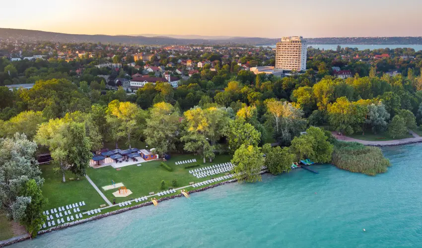 Hunguest Hotel B�l Resort Balatonalm�di - H�sv�ti h�tv�ge (min. 3 �j)