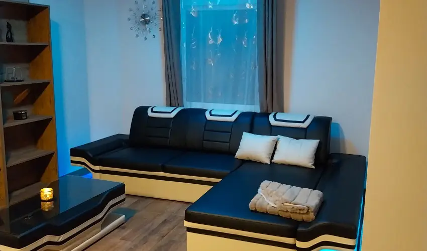 Hunor Vend�gh�z S�toralja�jhely - H�sv�t (min. 2 �j)