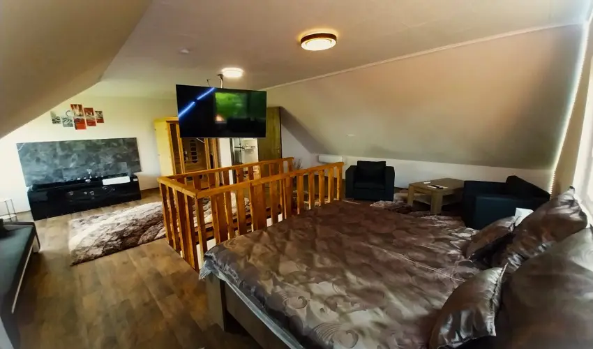 Hunor Vend�gh�z S�toralja�jhely - H�sv�t (min. 2 �j)