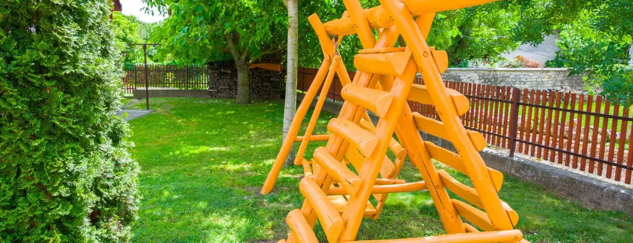 Huszr Vendghz rvnyes - Hsvt (min. 2 j)