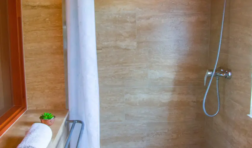 Huszr Vendghz rvnyes - Hsvt (min. 2 j)