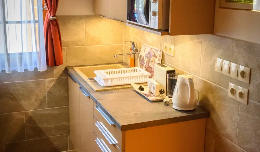 Huszr Vendghz rvnyes - Hsvt (min. 2 j)