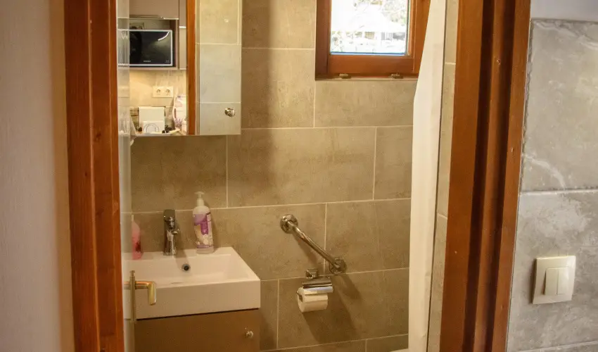 Huszr Vendghz rvnyes - Hsvt (min. 2 j)