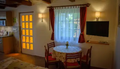 Huszr Vendghz rvnyes