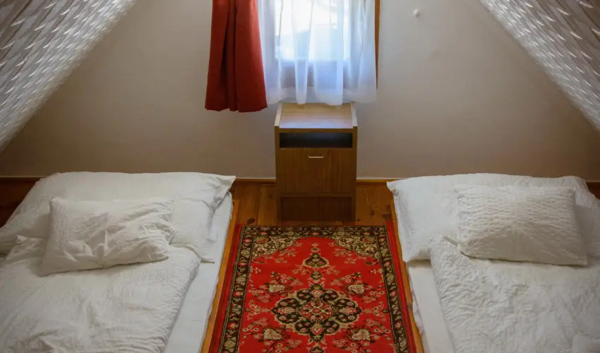 Huszr Vendghz rvnyes - Hsvt (min. 2 j)