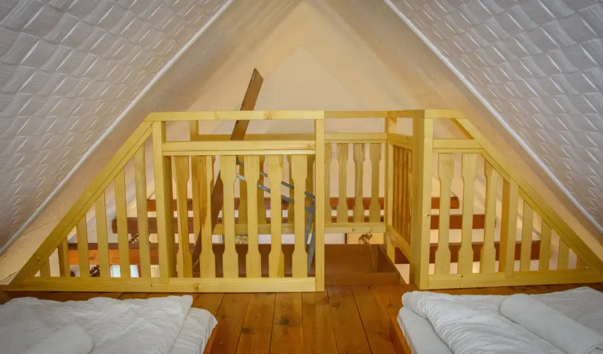 Huszr Vendghz rvnyes - Hsvt (min. 2 j)