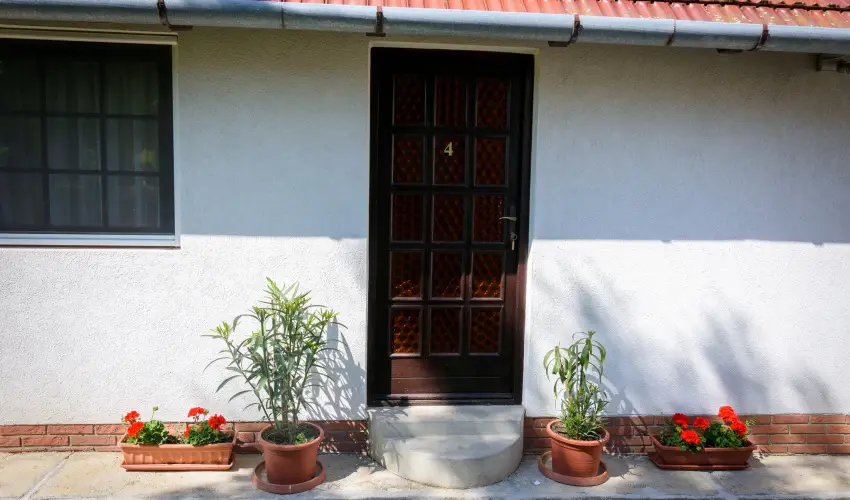 Huszr Vendghz rvnyes - Hsvt (min. 2 j)