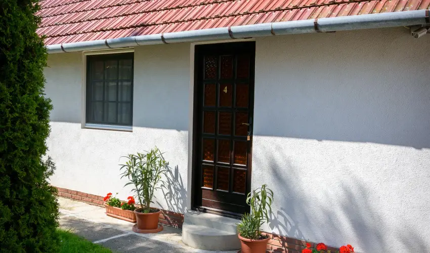 Huszr Vendghz rvnyes - Hsvt (min. 2 j)