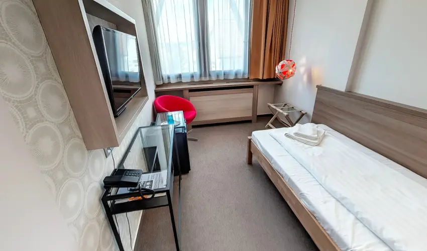 Imola Udvarh�z Eger - H�sv�t (min. 2 �j)