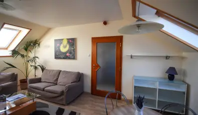 Imola Udvarh�z Eger