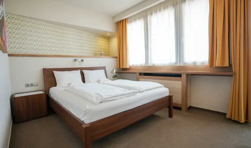 Imola Udvarh�z Eger - H�sv�t (min. 2 �j)